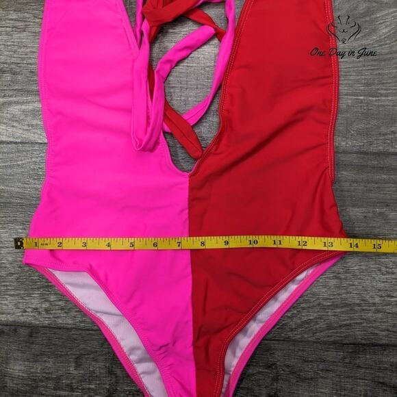 Sweatyrocks Deep V Criss Cross One Piece Swimsuit Size S - Picture 4 of 5